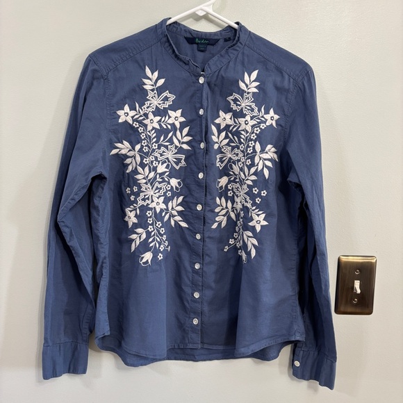 Ralph Lauren Tops - Boden Blue Floral Embroidered button down Top size medium